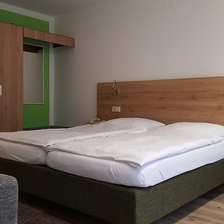 Gaestehaus Ruh - Non-Smoking Freiburg im Breisgau Exteriér fotografie